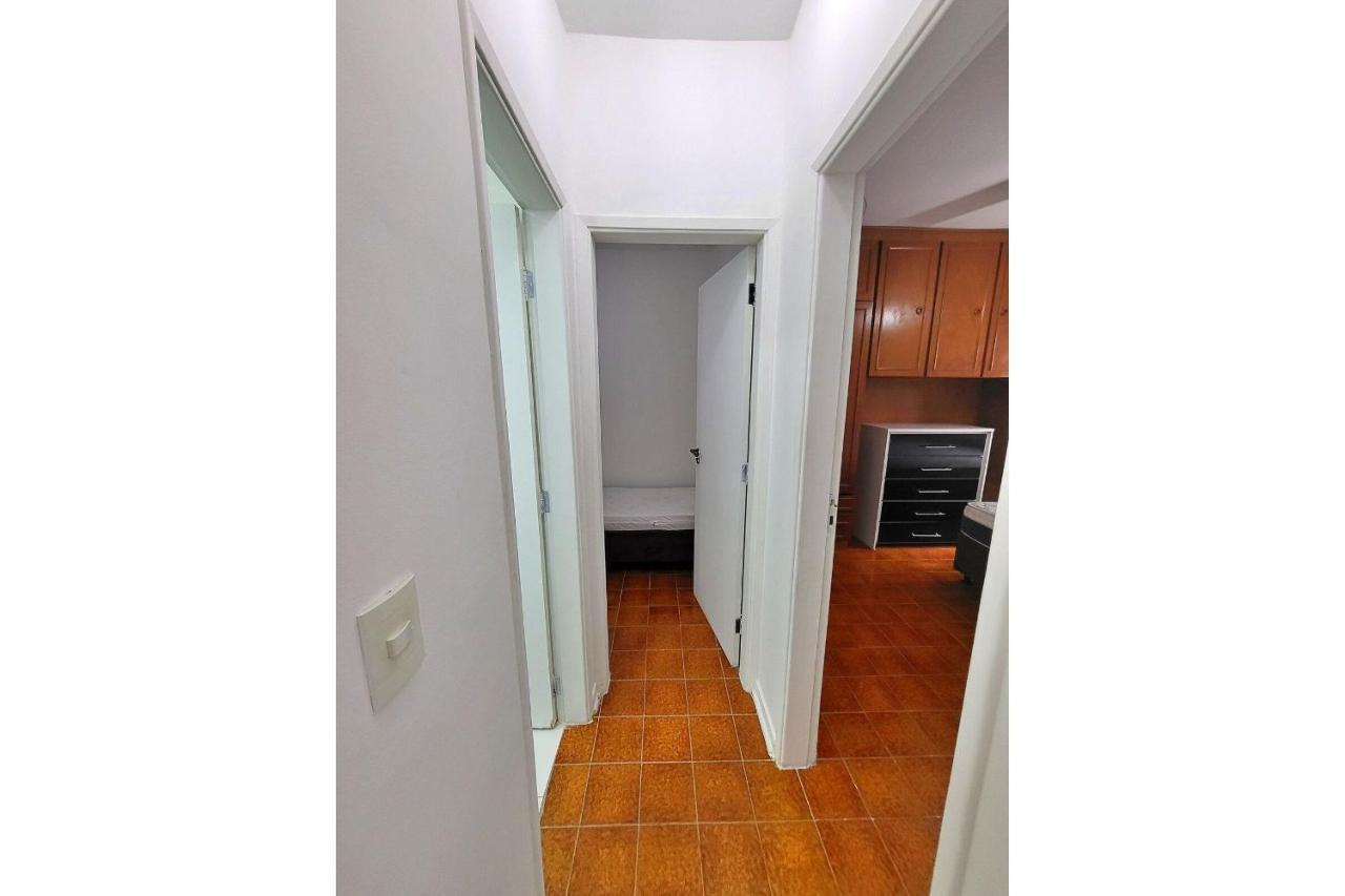 Ap 02 Dorms - Enseada - Com Sacada, Ar-Cond, Wi-Fi, 01 Vaga, Lado Praia غوارويا المظهر الخارجي الصورة