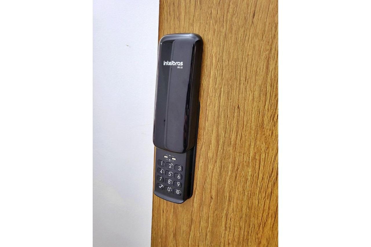 Ap 02 Dorms - Enseada - Com Sacada, Ar-Cond, Wi-Fi, 01 Vaga, Lado Praia غوارويا المظهر الخارجي الصورة